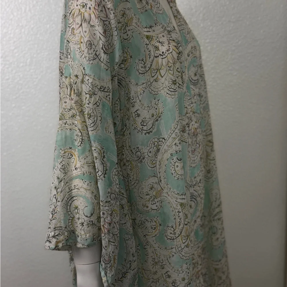 Zara Elegant Paisley Kimono Robe Size Medium C-31